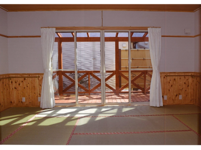 東側　中央の部屋
